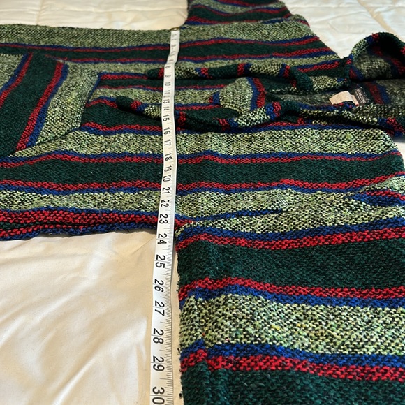 Earthbound Trading Co Baja Pullover Unisex Size XL Green Blue & Red - Picture 3 of 6